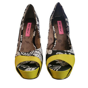 Betsey Johnson Artsy Boho Island Peep Toe Platform Stiletto Heels Size 9 New